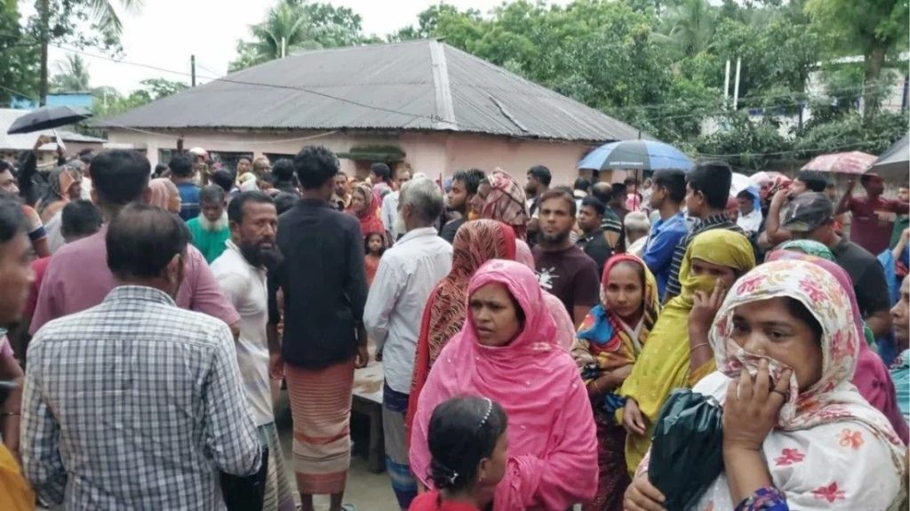 স্বামীকে বাঁচাতে গিয়ে স্বামী-স্ত্রী দুজনই মারা গেছেন