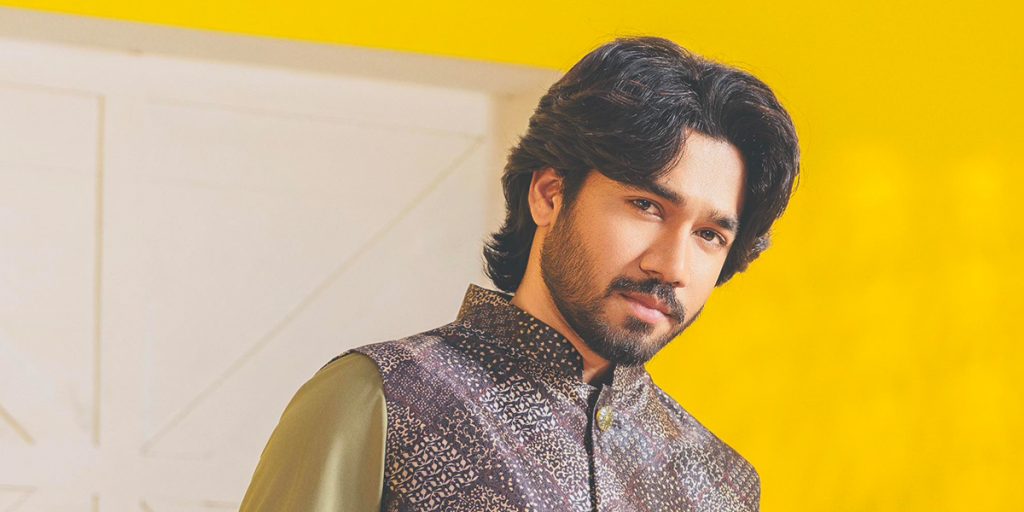 সিনেমা থেকে সরে দাঁড়ালেন খায়রুল বাসার, নির্মাতার অভিযোগ অপেশাদার আচরণের