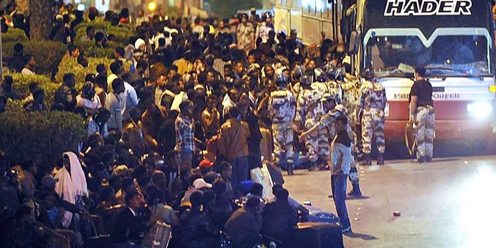 সৌদিতে এক সপ্তাহে ২২ হাজারের বেশি বিদেশি গ্রেপ্তার