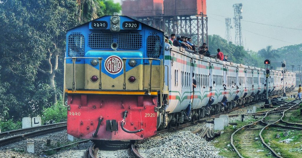 জুলাই ঘোষণায় ছাত্র আনার জন্য ৮ জোড়া ট্রেন, ব্যয় ৩০ লাখ